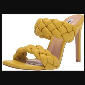 Steve Madden Kenley Braided Mule Heel in size 10 in Citron